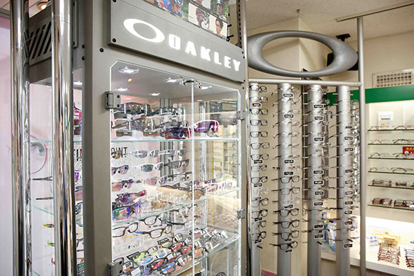 OAKLEY 正規代理店